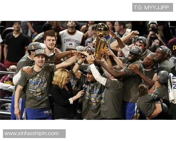 2015年NBA总决赛勇士对阵骑士完整比赛视频回顾与精彩瞬间解析