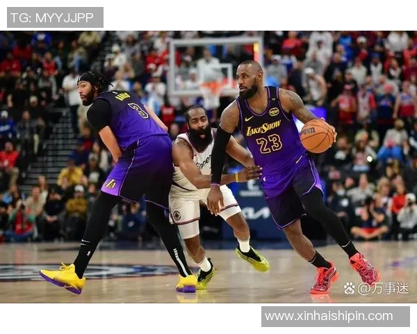 2017年湖人与快船的激烈对决回顾与赛季精彩瞬间分析 2017年湖人与快船的激烈对决回顾与赛季精彩瞬间分析