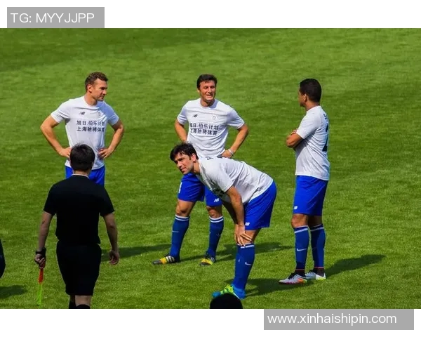 足球明星哈斯马丁的传奇之路与他对足球的热爱与奉献 足球明星哈斯马丁的传奇之路与他对足球的热爱与奉献